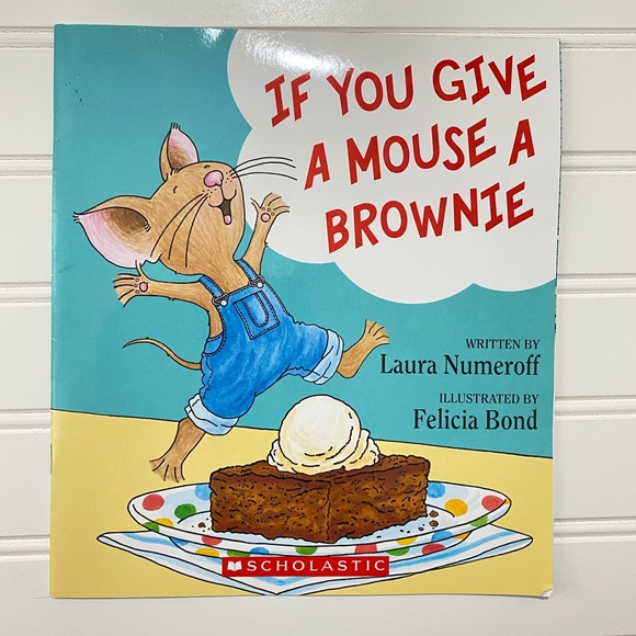 SALE❤️ Book Bundle If You Give A Mouse A Brownie & Scooby Doo - Paperback - Picture 2 of 12